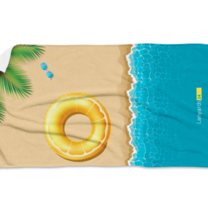 Toalla con impresión personalizada que representa una playa con un salvavidas. Fondo neutro.